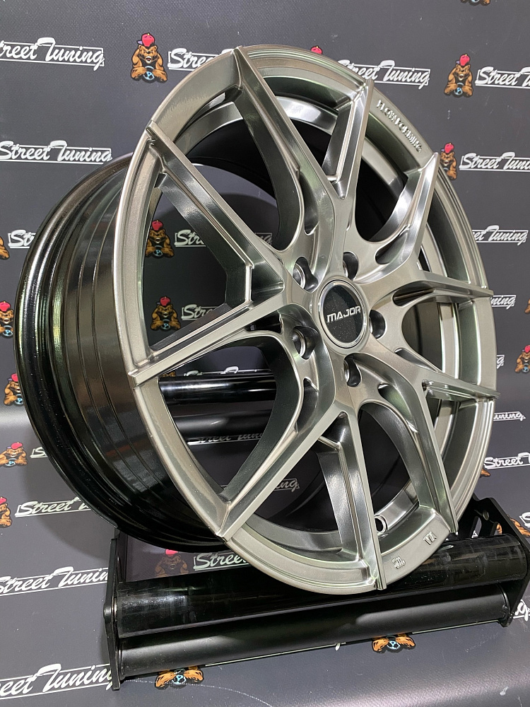 картинка Новые диски BBS R16 J7 ET40 5X100 HyperBlack от магазина  StreetTuning