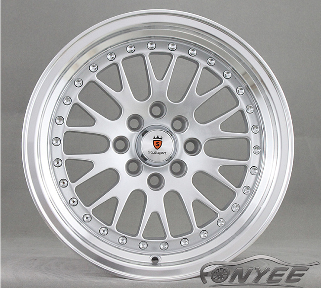 картинка Новые диски ESM 007 R15 4x100-4x114,3 ET20 J8 серебряные магазин  StreetTuning 