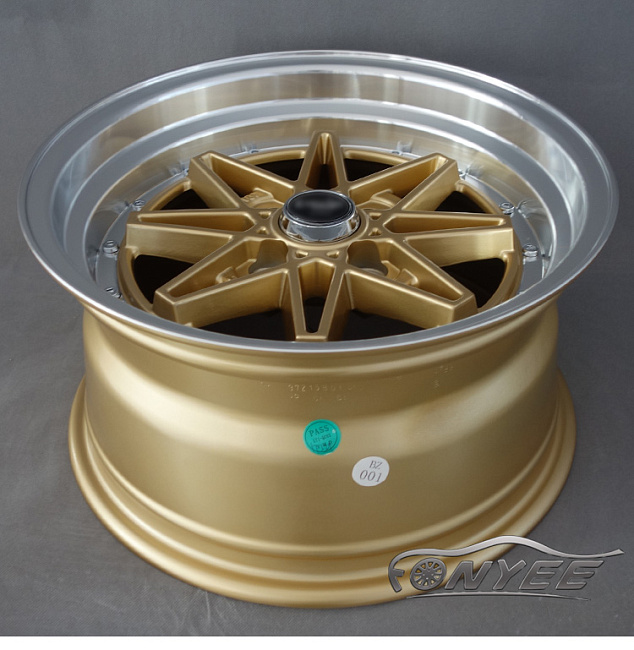 картинка Новые диски Equip 03 R15 4x100 ET25 J8 золото + полированная полка магазин  StreetTuning 