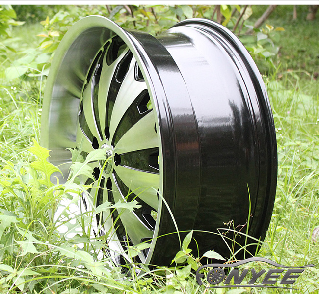 картинка Новые диски Sovrano S10 R22 5X114,3 ET40 J9 черный + серебро магазин  StreetTuning 