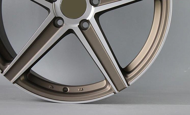 картинка Новые диски KE Flow Forming модель 2 R18 5X108 ET40 J8 бронза + серебро магазин  StreetTuning 