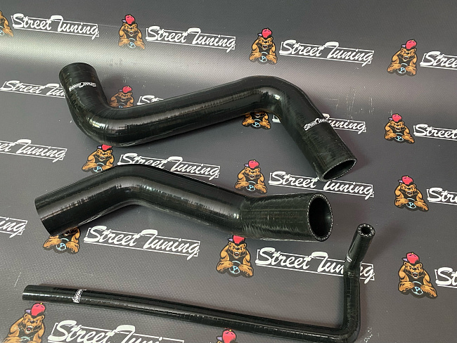 картинка Патрубки радиатора StreetTuning для Subaru WRX/ Forester XT 2014-2021 магазин  StreetTuning 