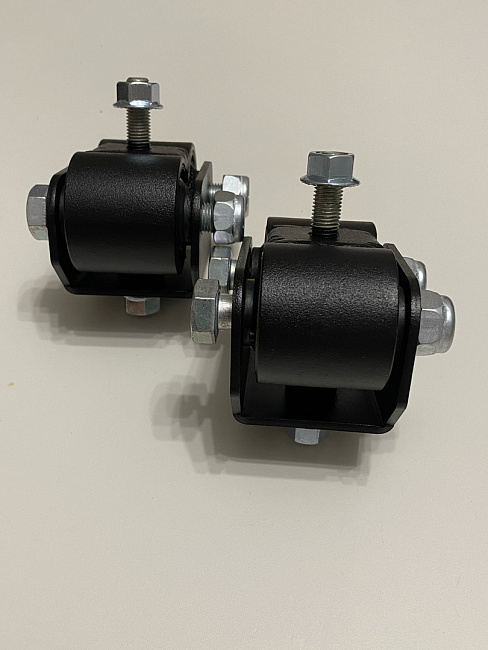 картинка Опоры двигателя для Mazda RX7 FD 1996-2002 г магазин  StreetTuning 