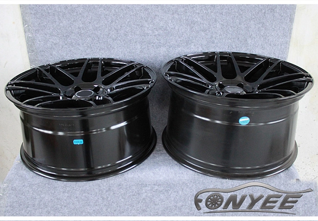 картинка Новые диски CURVA C300 R22 5х120 ET40 J10,5 черный глянец магазин  StreetTuning 