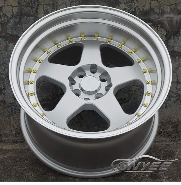 картинка Новые диски Rotiform R17 4x100-4x114,3 ET15 J9 серебро + полированная полка магазин  StreetTuning 