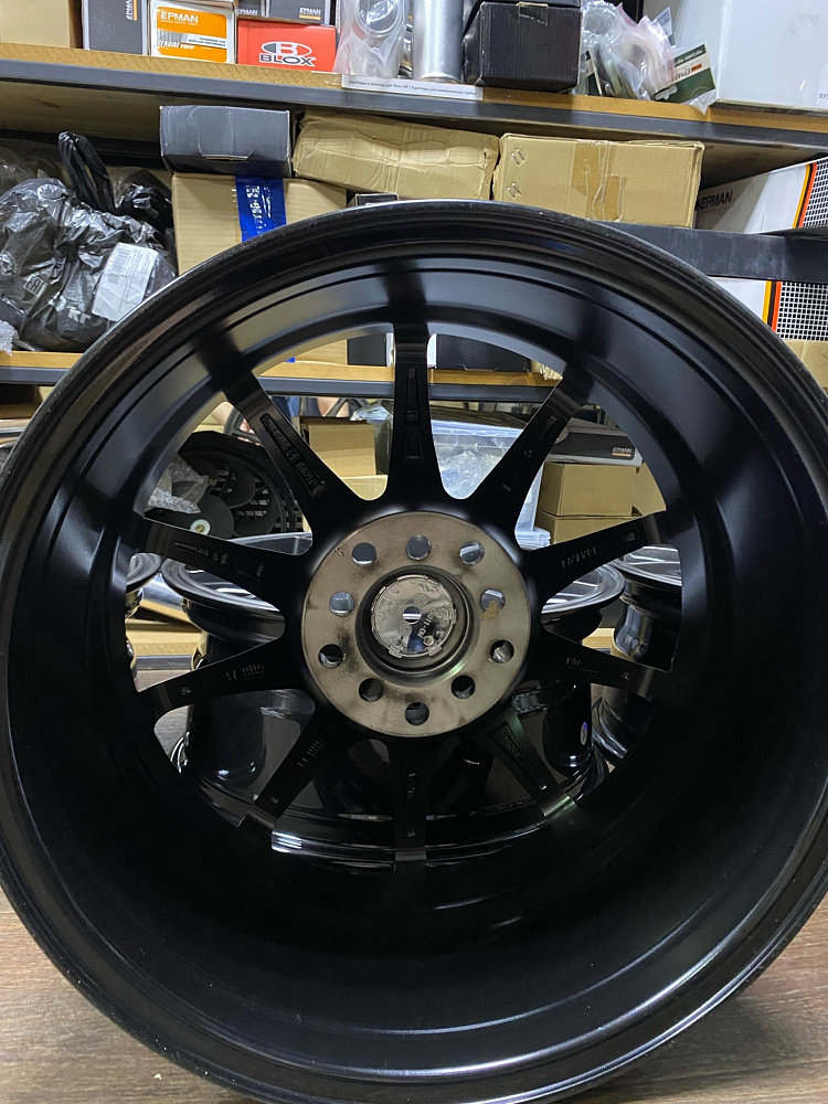 картинка Новые диски OZ RACING R16 J7 ET38 4x100/4X114.3 Hyper Black от магазина  StreetTuning