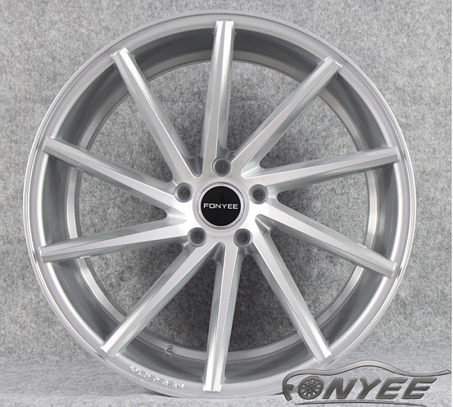картинка Новые диски Vossen CVT-R Replica R20 5X114,3 ET40 J10 серебро магазин  StreetTuning 