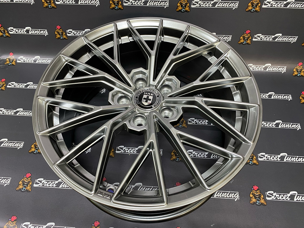 картинка Новые диски HRE FF28 R17 J7.5 ET35 5x108 Hyper Black от магазина  StreetTuning
