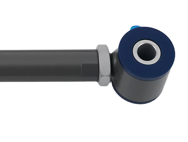 картинка Задние продольные рычаги Maxpeedingrods для Honda Accord 2003–2007 магазин  StreetTuning 