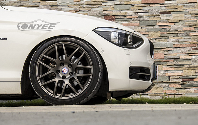 картинка Новые диски HRE P40SC Replika R18 5X100 ET35 J8, черные матовые магазин  StreetTuning 