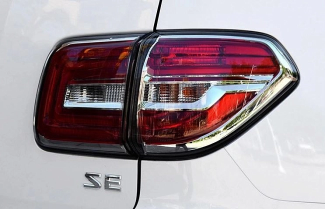 картинка Задние фары для Nissan Patrol Y62 магазин  StreetTuning 