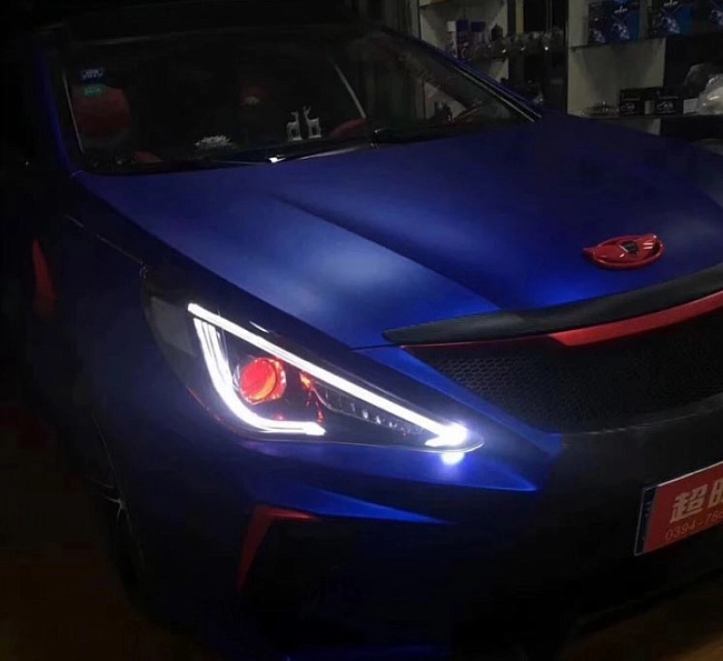 картинка Передние фары для Hyundai Sonata 2009-2014 г магазин  StreetTuning 