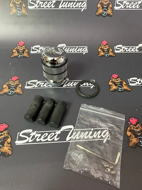 картинка Ручка КПП MOMO цилиндр 5 R, хром. магазин  StreetTuning 