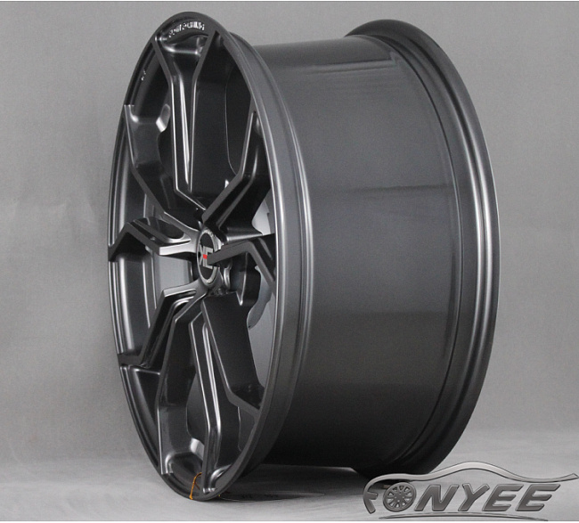 картинка Новые диски KE Flow Forming модель 5 R18 5X112 ET35 J8 темно-серые магазин  StreetTuning 