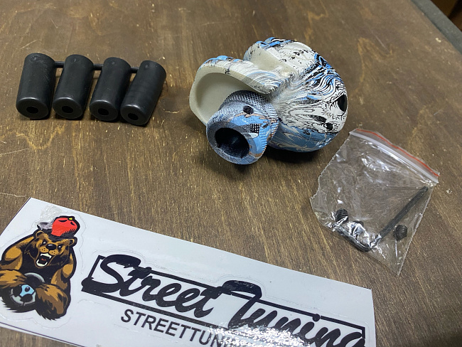 картинка Ручка КПП "Череп", цветной принт магазин  StreetTuning 