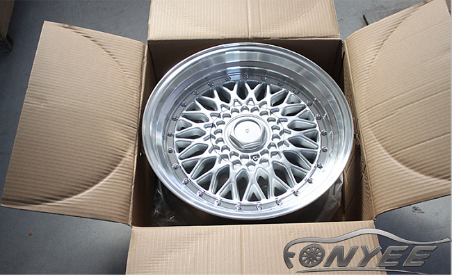 картинка Новые диски BBS RS R17 5X108/112 ET35 J7,5 серебро + полированная полка магазин  StreetTuning 