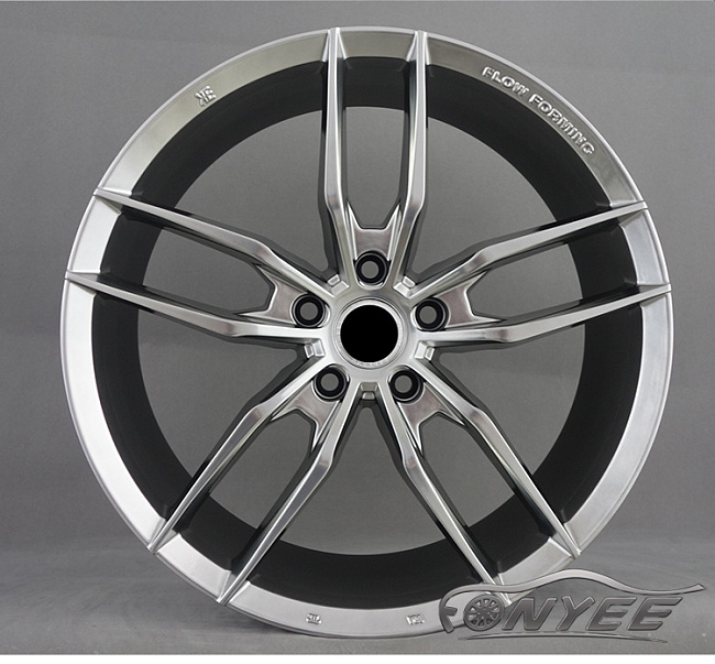 картинка Новые диски KE Flow Forming модель 4 R18 5X120 ET35 J8 черный + серебро магазин  StreetTuning 