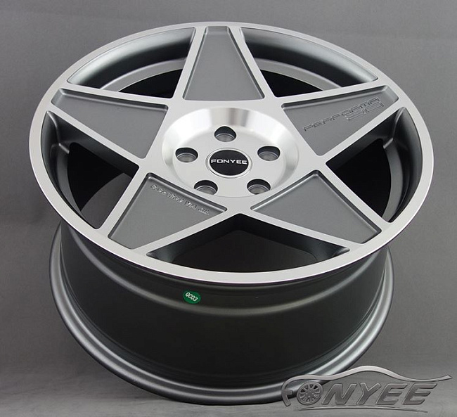 картинка Новые диски Performa 20 R18 J8,5 ET+35 5x114,3 серый + серебро магазин  StreetTuning 