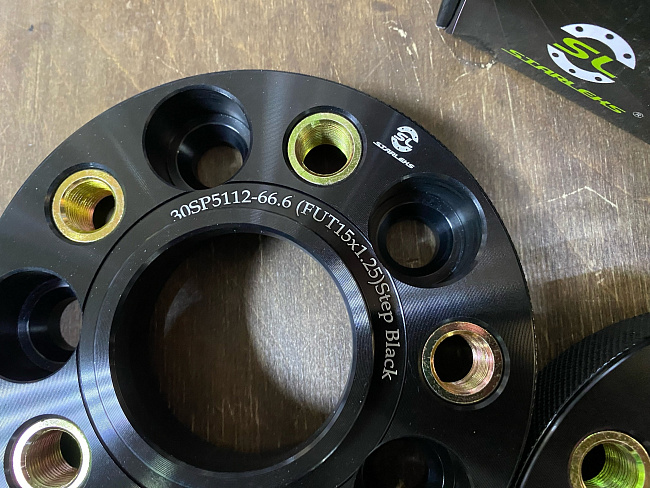 картинка Проставка Starleks 30 мм 5x112, FUT15x1.25 цо 66,6 Black магазин  StreetTuning 