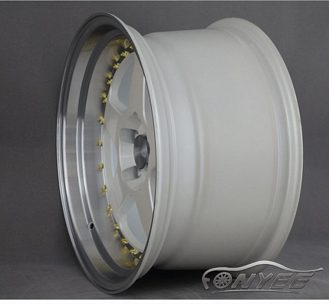 картинка Новые диски Rotiform R17 5x112 ET10 J10 перламутровый + полированная полка магазин  StreetTuning 