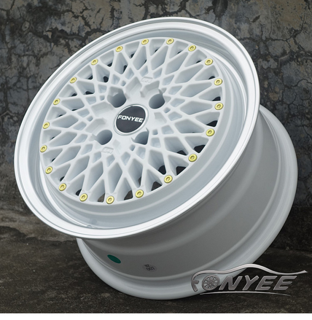 картинка Новые диски Fonyee 497 R15 4x100 ET28 J7,5 серебро + белый магазин  StreetTuning 