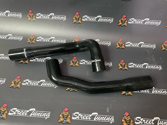 картинка Патрубки радиатора StreetTuning для  BMW E36 325i, 328i, 330i M3 1992 -1999, черные 2 шт магазин  StreetTuning 