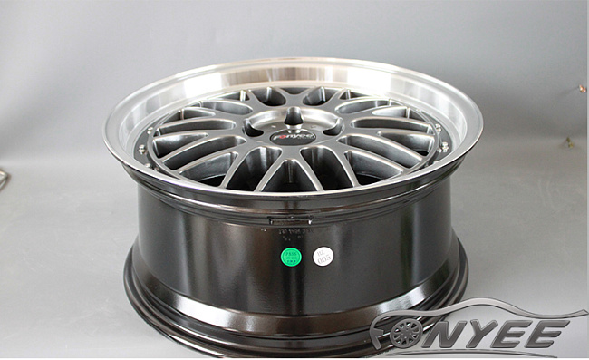 картинка Новые диски BBS LM R19 5X120 ET20 J8,5 светло черный глянец + полированная полка магазин  StreetTuning 