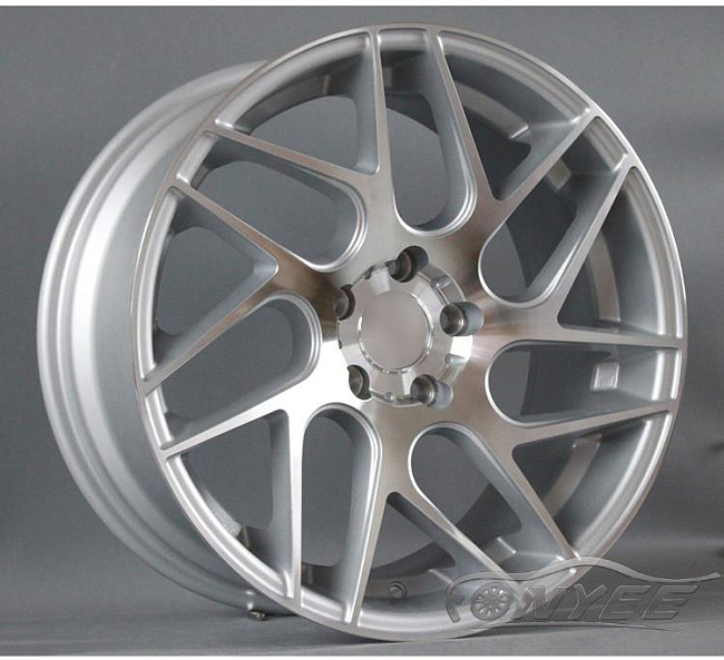 картинка Новые диски Stuttgart ST12 R18 5x112-4x108 ET40 J8,5 серебристые магазин  StreetTuning 