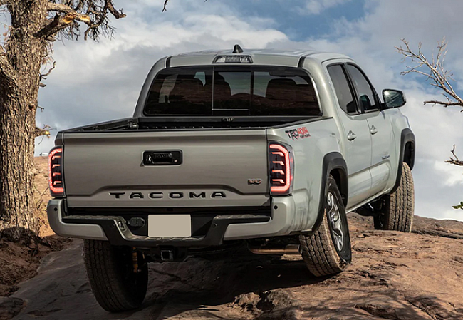 картинка Задние фары для Toyota Tacoma TRD Sport SR5 Limited c 2016 г - по 2021 магазин  StreetTuning 