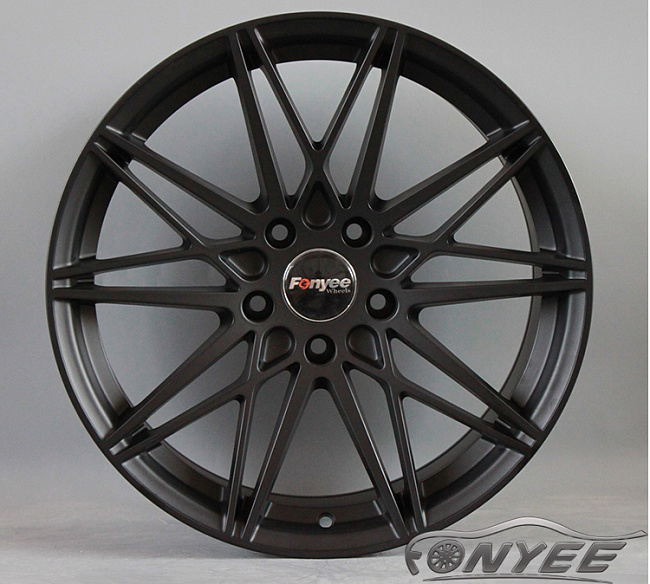 картинка Новые диски Vossen R18 5X120 ET35 J8,5 черный мат магазин  StreetTuning 