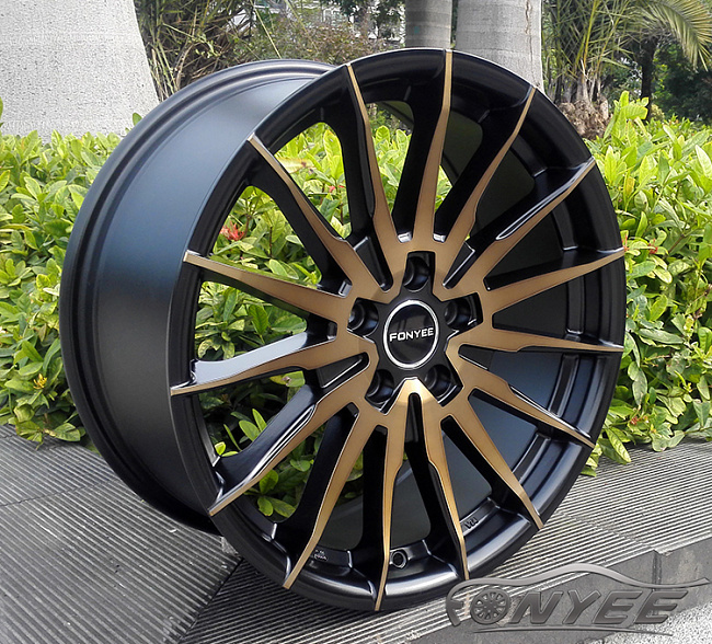 картинка Новые диски WORK URBANZONE FERVORE R18 5X114,3 ET35 J8,0 бронзовые магазин  StreetTuning 