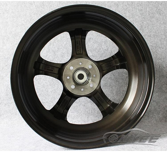 картинка Новые диски Stealth R17 4X100 ET43 J5,5 серебро + черный глянец магазин  StreetTuning 