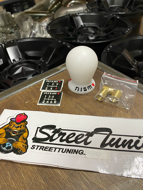 картинка Ручка КПП Nismo белая магазин  StreetTuning 