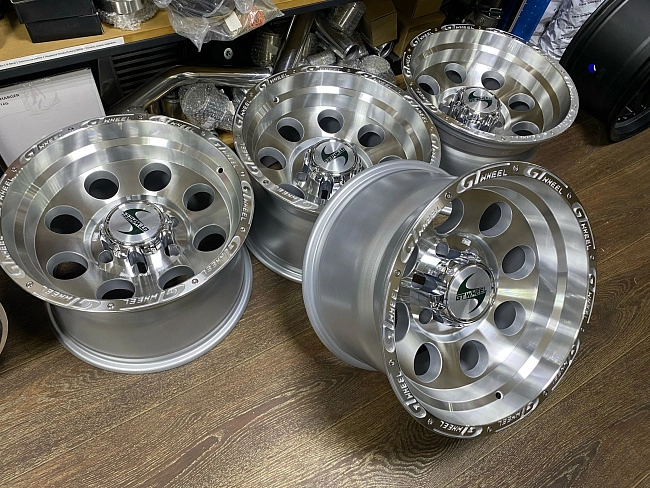 картинка Новые диски GT WHEEL R16 J10 et -44 6x139,7, серебро магазин  StreetTuning 