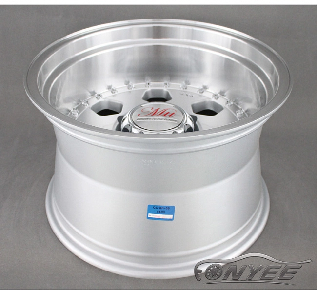 картинка Новые диски Daytona R16 6х139,7 ET-44 J10 серебристые + полированная полка магазин  StreetTuning 