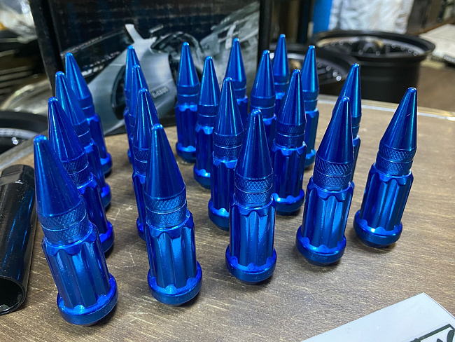 картинка Комплект гаек пики (пули) Starleks, 14х1.5, цвет синий, 20 шт. магазин  StreetTuning 