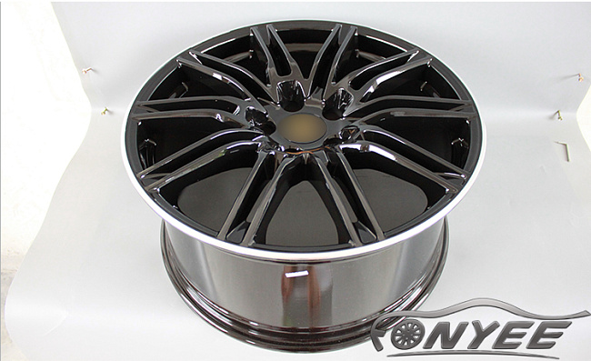 картинка Новые диски Porsche модель 2 R20 5X130 ET48 J9,5 черный глянец магазин  StreetTuning 