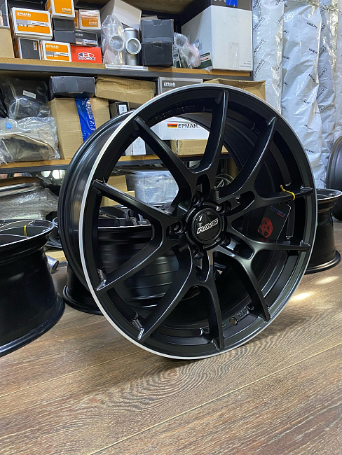 картинка Новые диски RAYS G025 R17 J7.5 ET38 5X100, черные матовые магазин  StreetTuning 