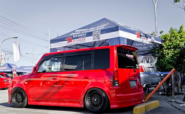 картинка Новые диски BBS RS R16 4X100/4X108 ET20 J9 черный мат + золотистые болтики магазин  StreetTuning 