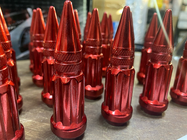 картинка Комплект гаек пики (пули) Starleks, 14х1.5, цвет красный, 20 шт. магазин  StreetTuning 