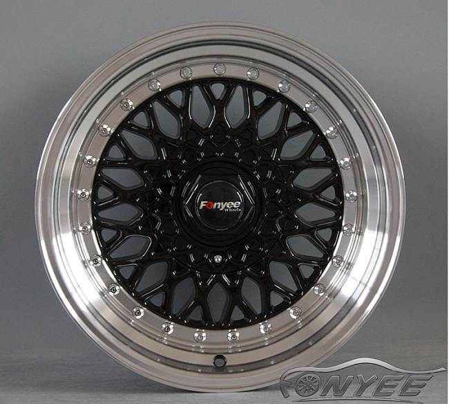 картинка Новые диски BBS RS R18 5X120/5X114,3 ET30 J9,5 черные + полированная полка магазин  StreetTuning 