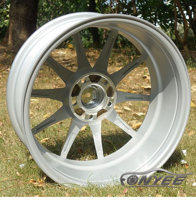 картинка Новые диски Rays G25 R18 5X112 ET38 J8 серебро магазин  StreetTuning 