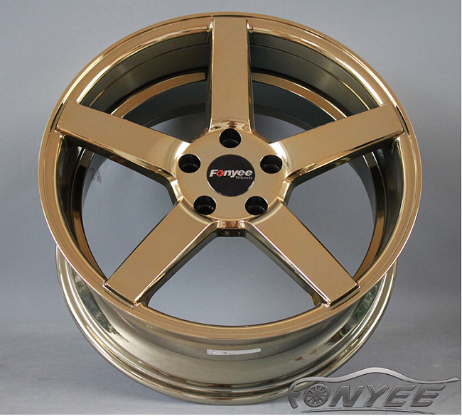 картинка Новые диски Vossen CV3 Replica R18 5X114,3 ET40 J8 золото хром магазин  StreetTuning 
