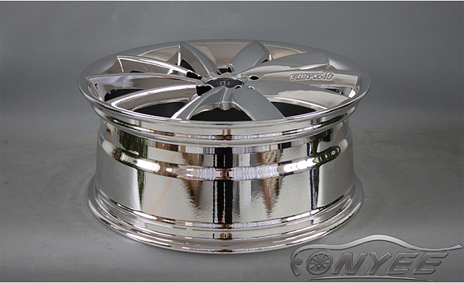 картинка Новые диски Fledermaus - Cuervo10 R18 J7,5 ET42 5x114,3 хром магазин  StreetTuning 