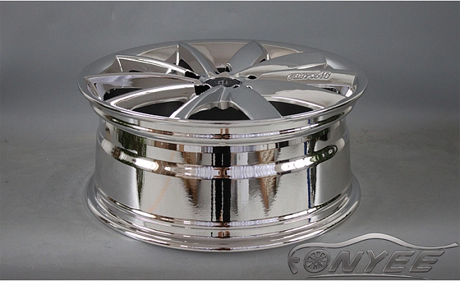 картинка Новые диски Fledermaus - Cuervo10 R18 J7,5 ET42 5x114,3 хром магазин  StreetTuning 