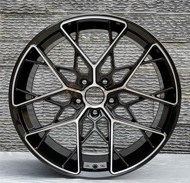 картинка Диски KoKo Kuture YF0432 R19 J9.5 ET35 5X114,3 black+polished магазин  StreetTuning 