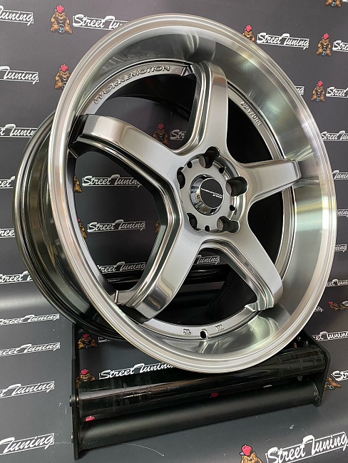 картинка Новые диски Work T5R 2P R18 J8.5 ET28 5x114.3 Hyper Black магазин  StreetTuning 