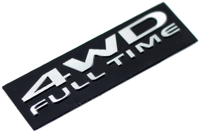 картинка Металлический шильдик с логотипом " 4 WD" магазин  StreetTuning 