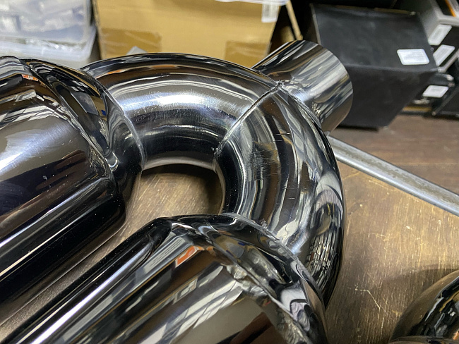 картинка Насадки на глушитель двойные - 2 шт 63 х 102 мм, Hyper Black магазин  StreetTuning 