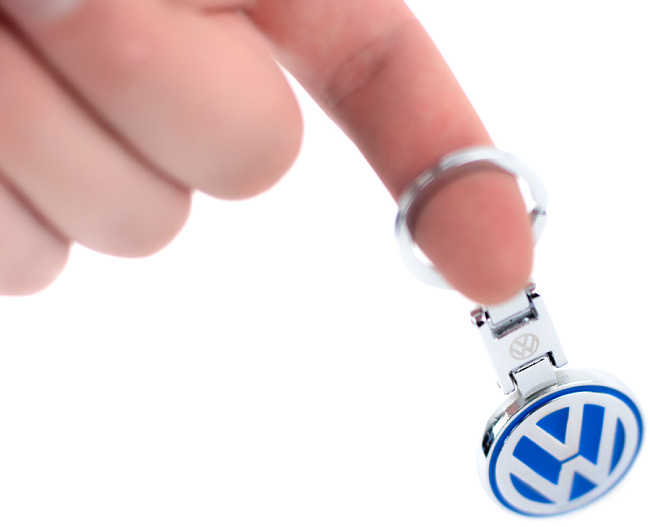 картинка Брелок Volkswagen магазин  StreetTuning 